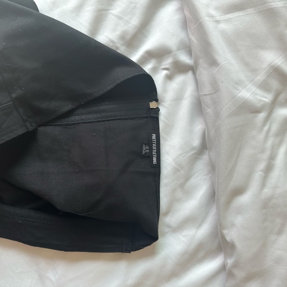 PLT BUCKLE TOP - Picture 4 of 4